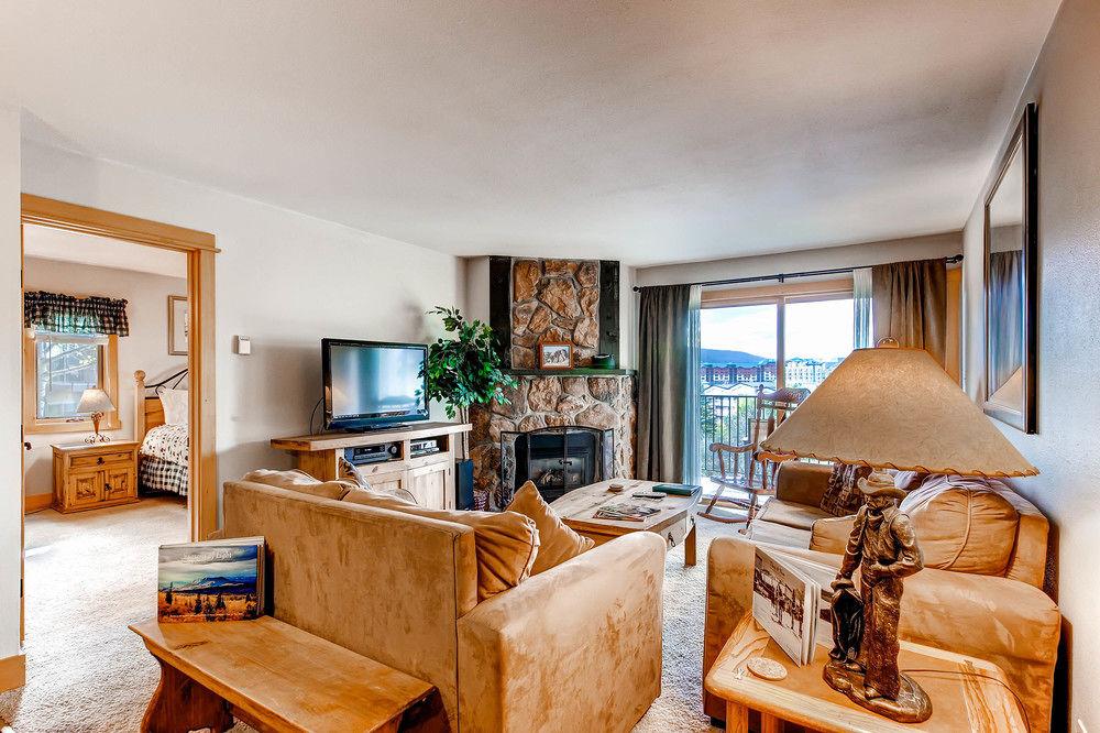 Ski Inn Condominiums