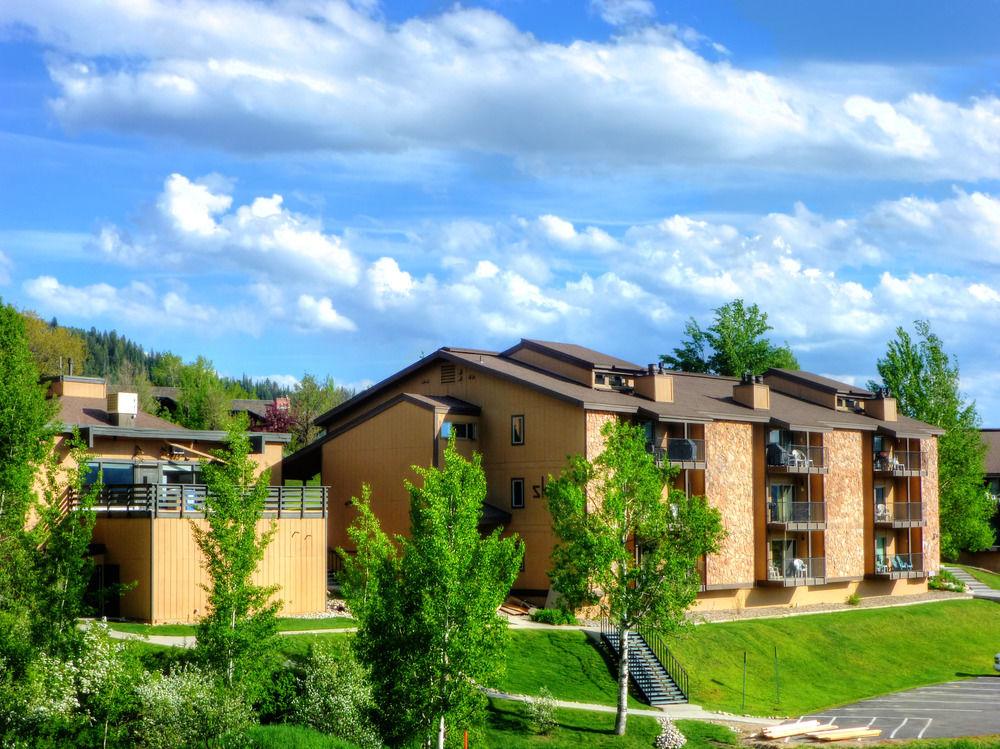 Ski Inn Condominiums
