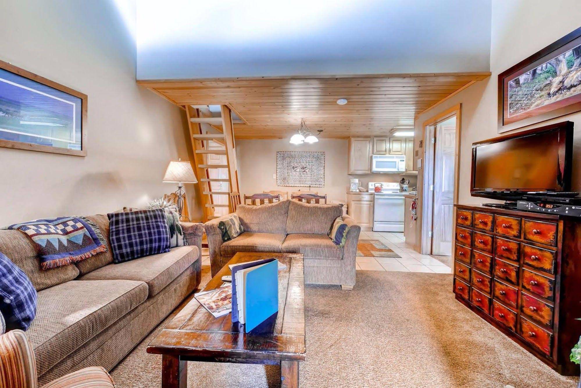Ski Inn Condominiums by Wyndham Vacation Rentals