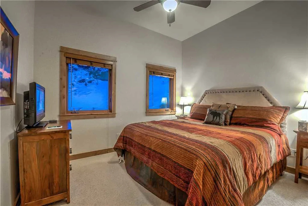 Soaring Eagle Chalet
