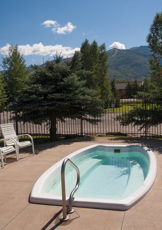 Steamboat Hotel
