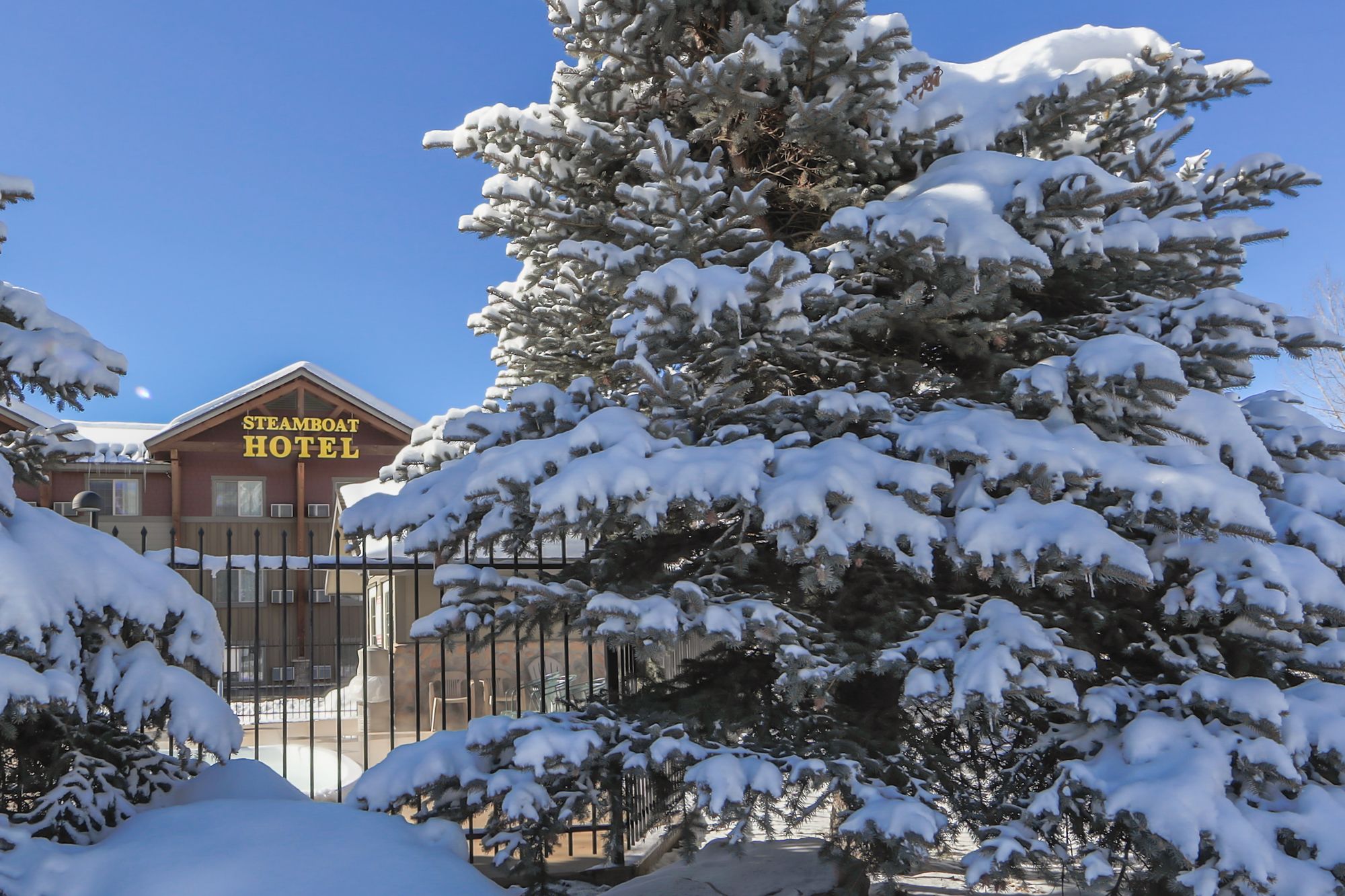Steamboat Hotel