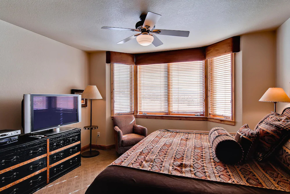 Torian Plum Creekside Building