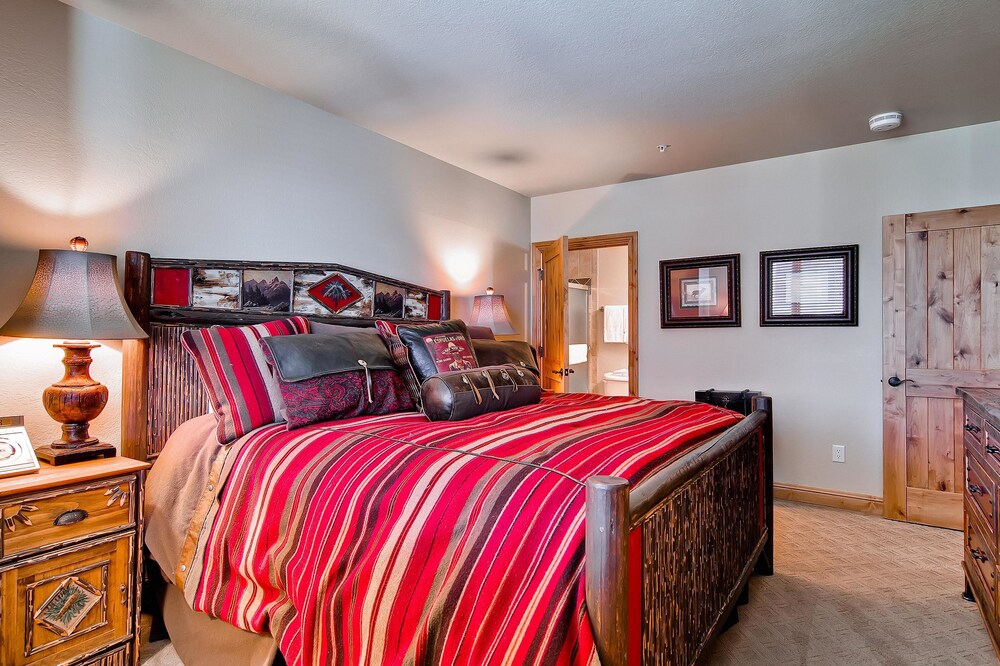 Torian Plum Creekside Building