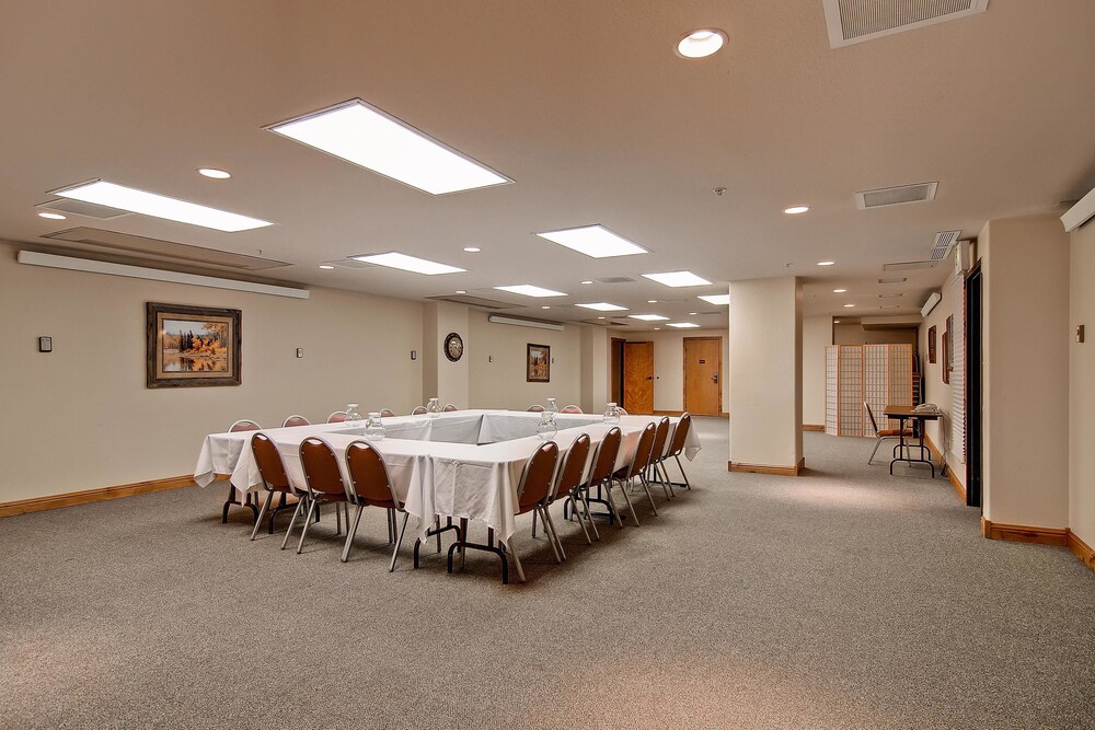 Torian Plum Creekside Building