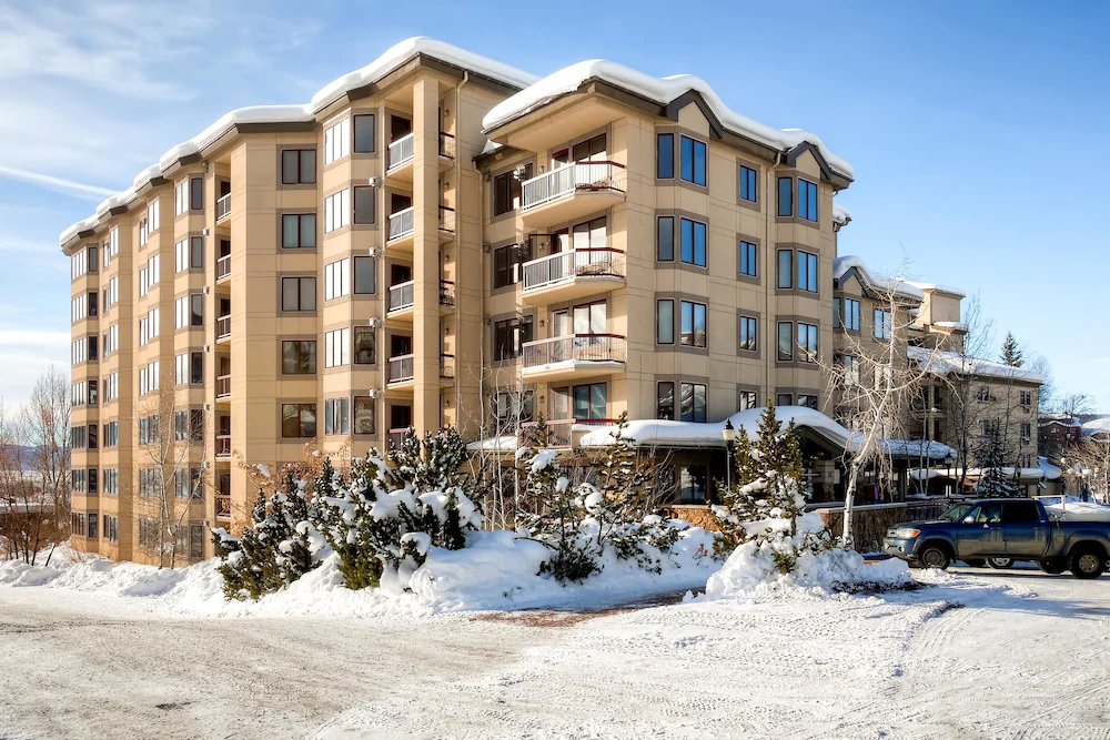 Torian Plum Creekside Building