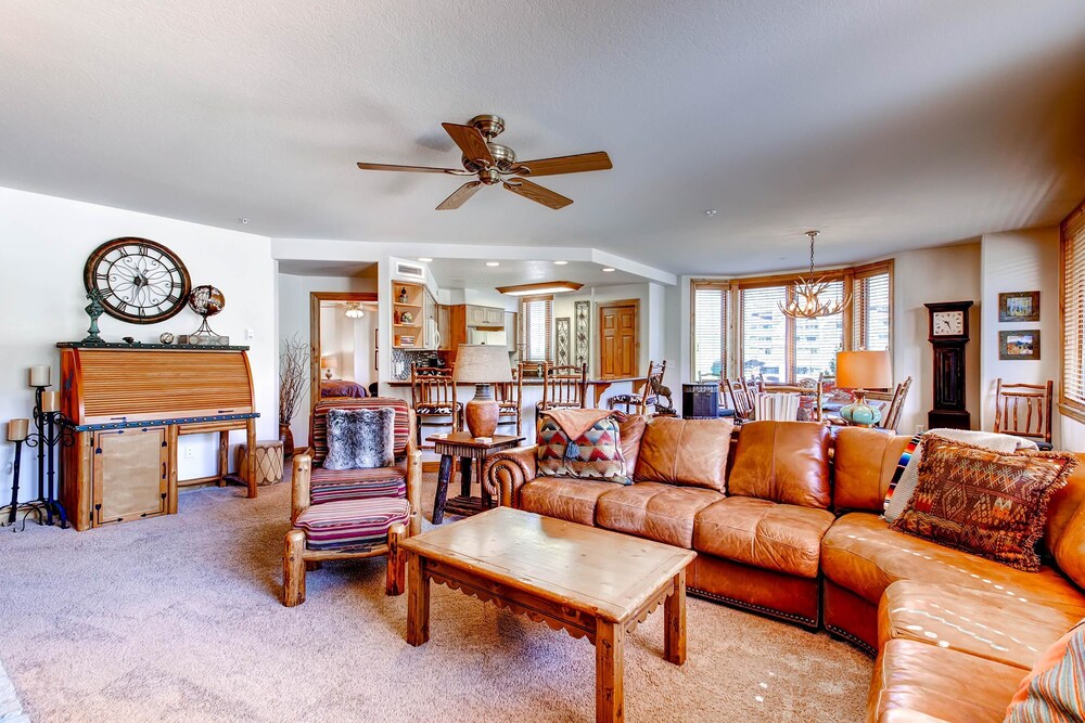 Torian Plum Creekside Building