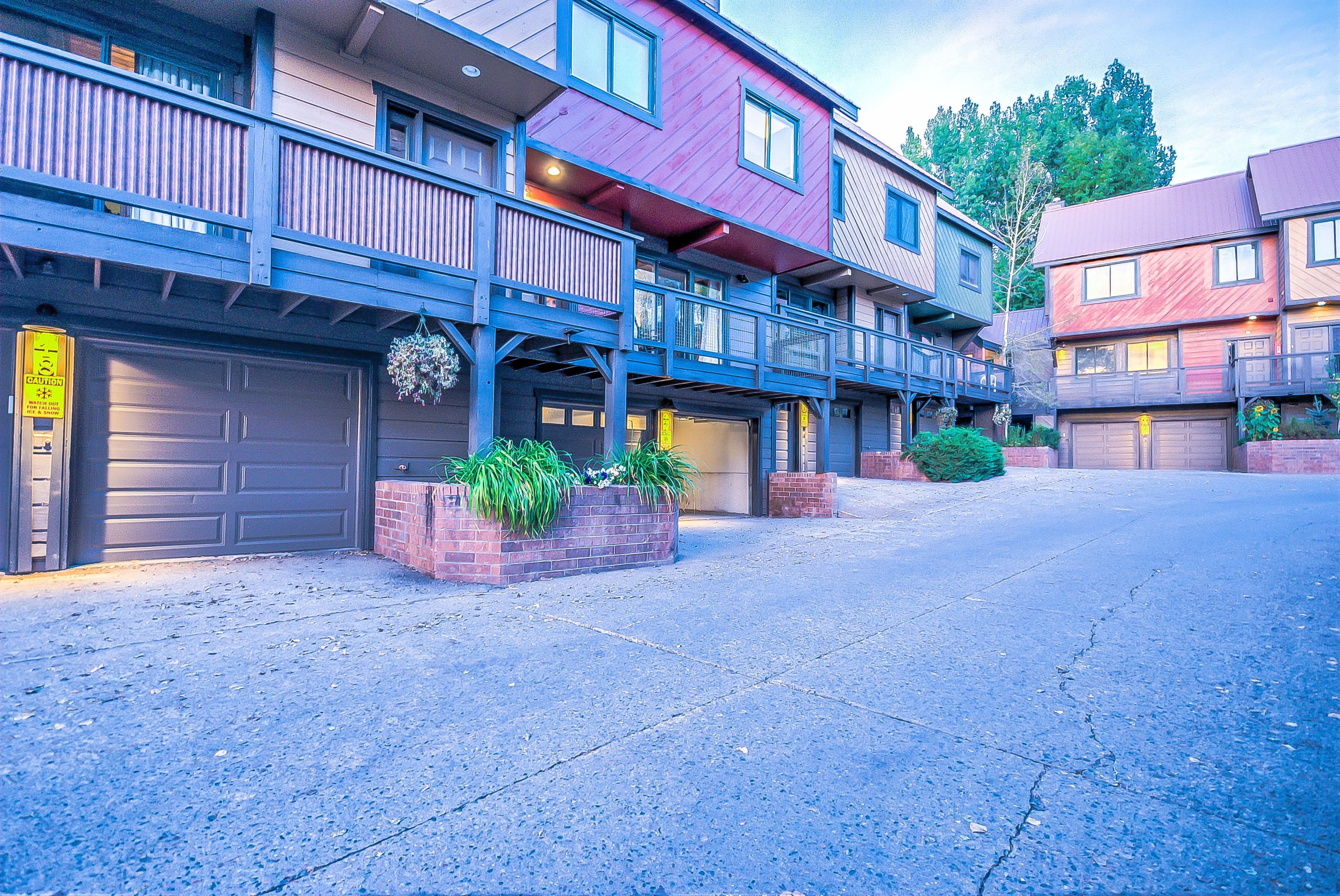 Waterford Townhomes by Retreatia