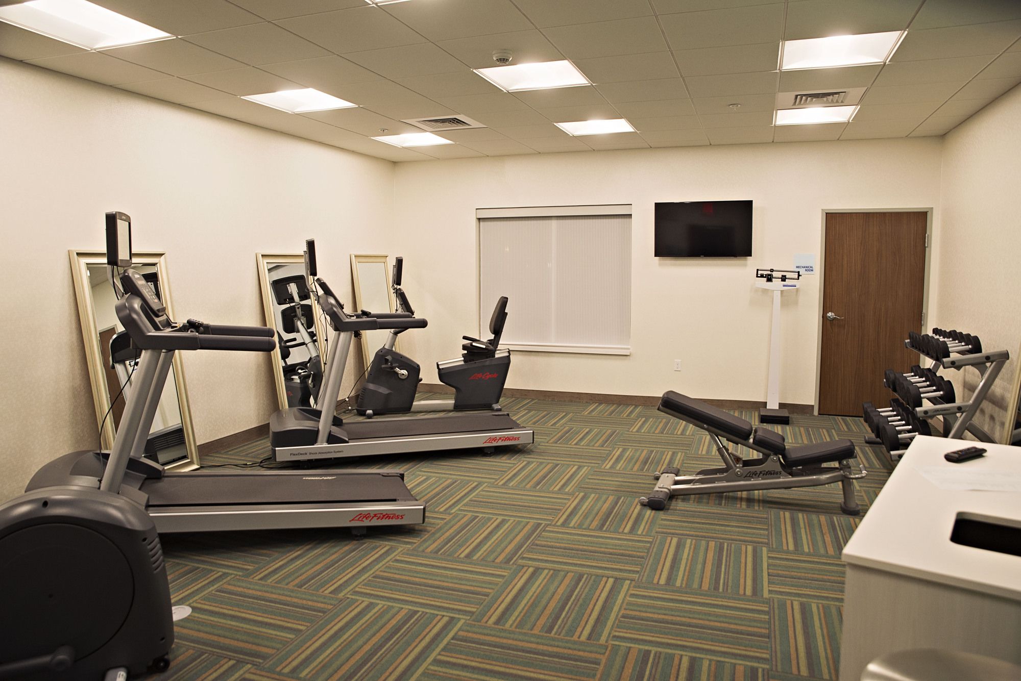 Holiday Inn Express & Suites Sterling