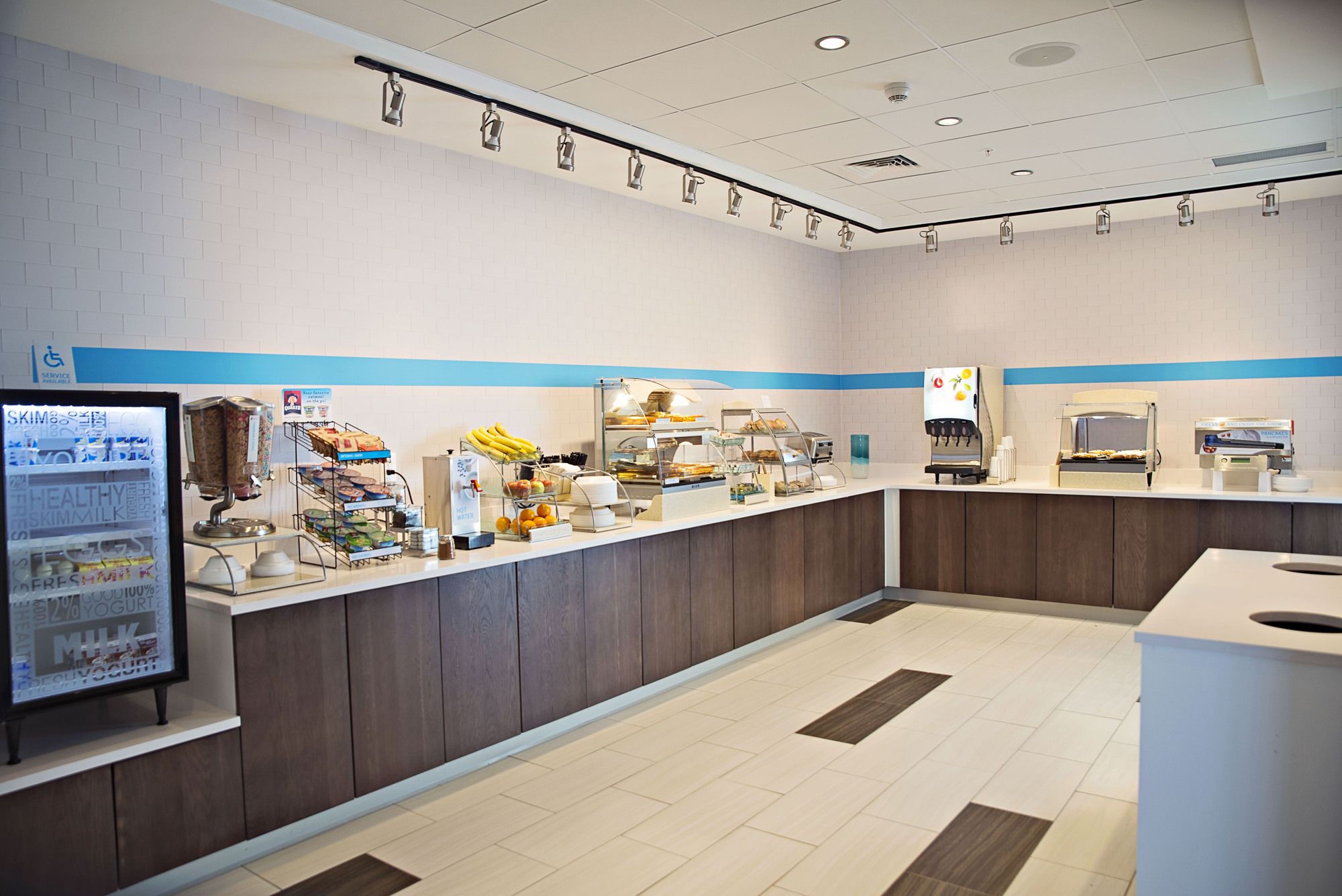 Holiday Inn Express & Suites Sterling