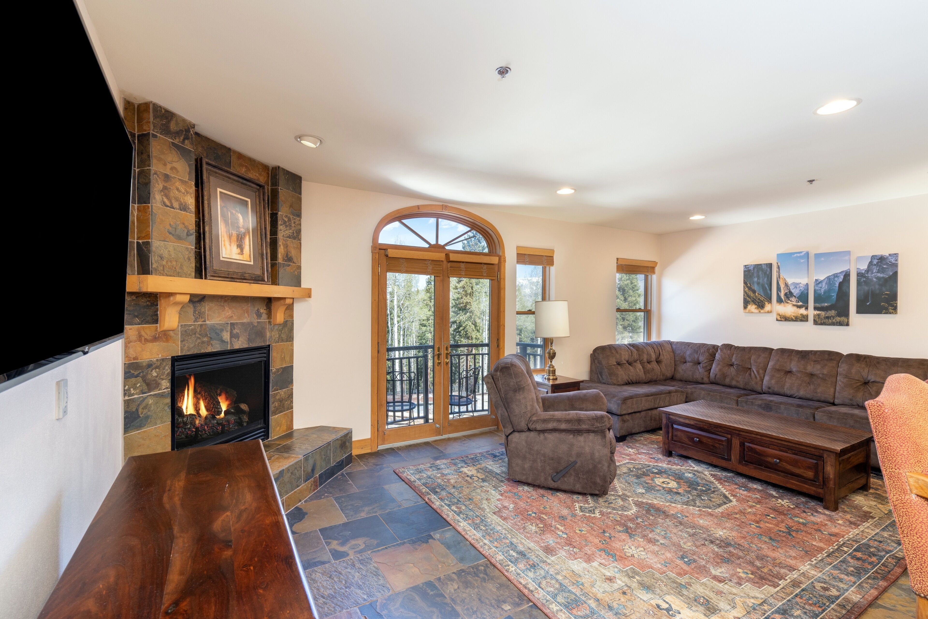 Bear Creek Lodge