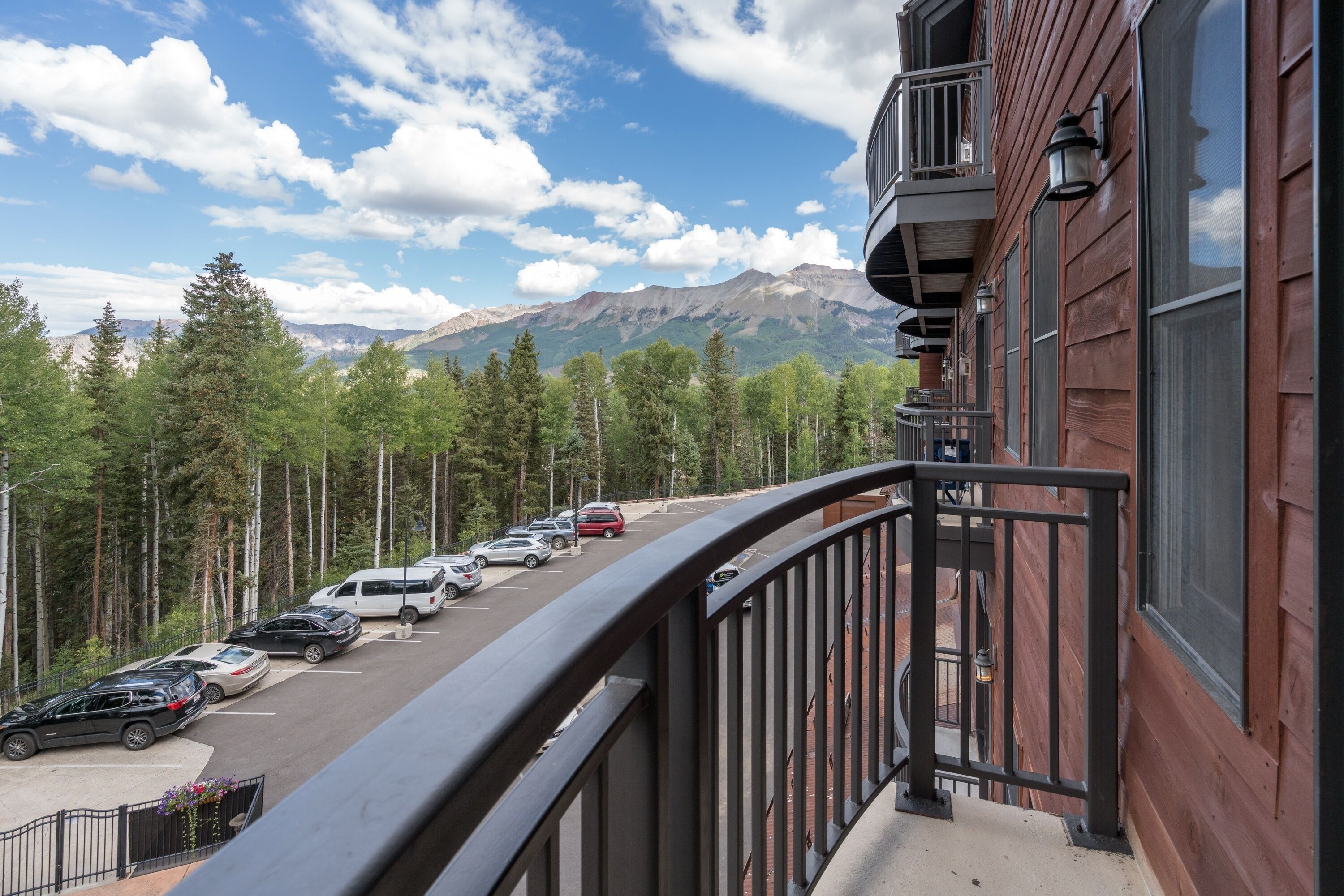 Bear Creek Lodge
