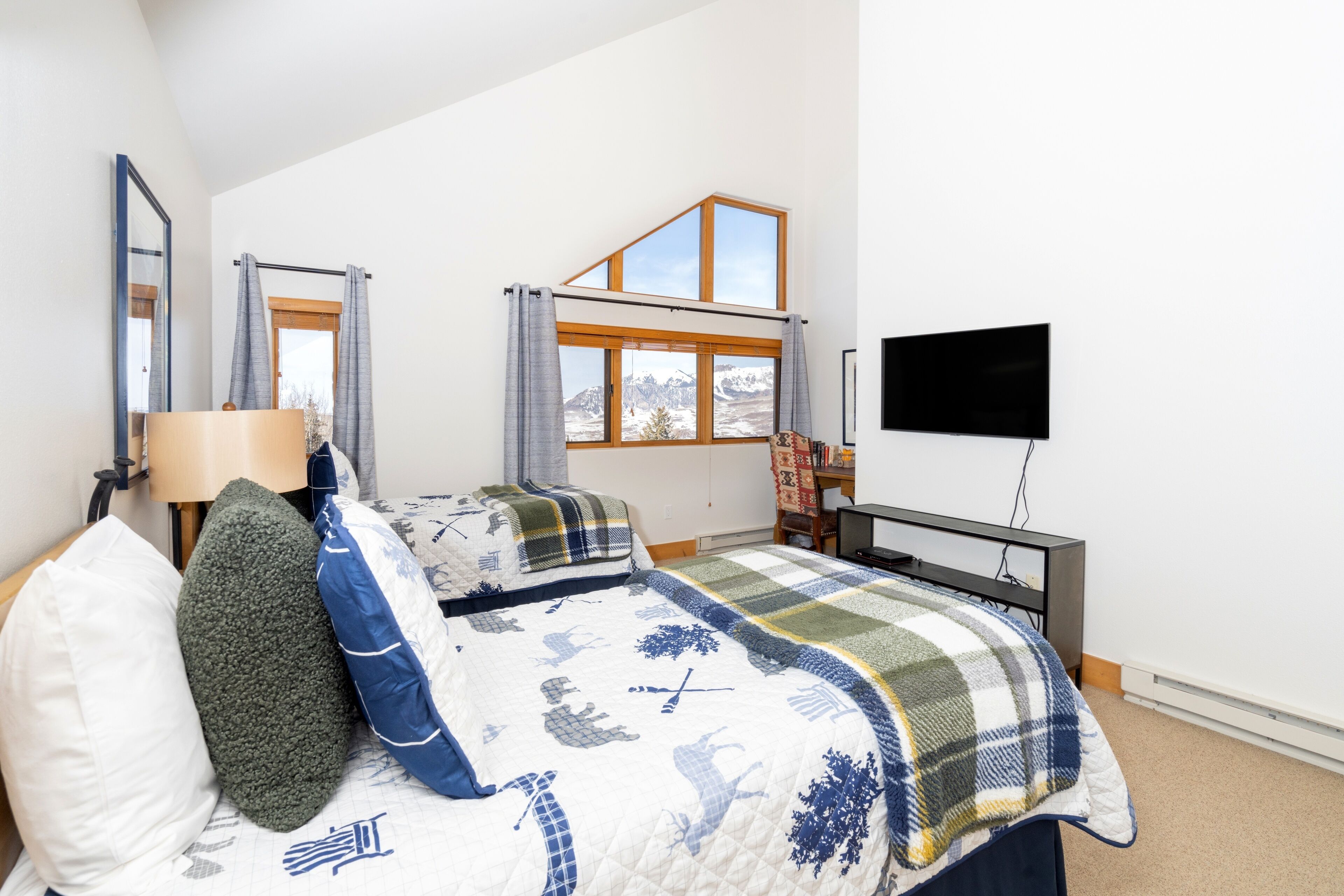 Bear Creek Lodge