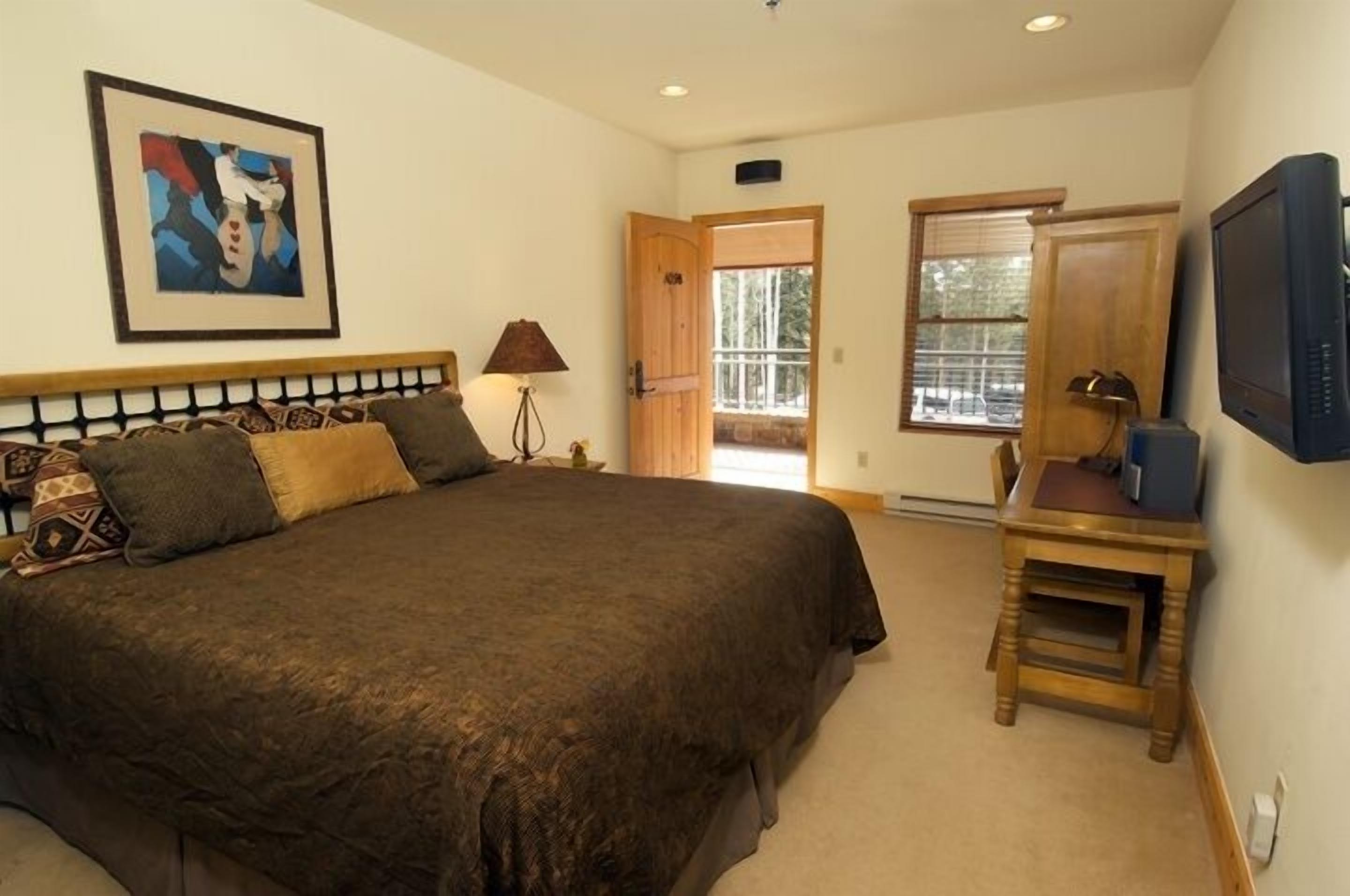 Bear Creek Lodge