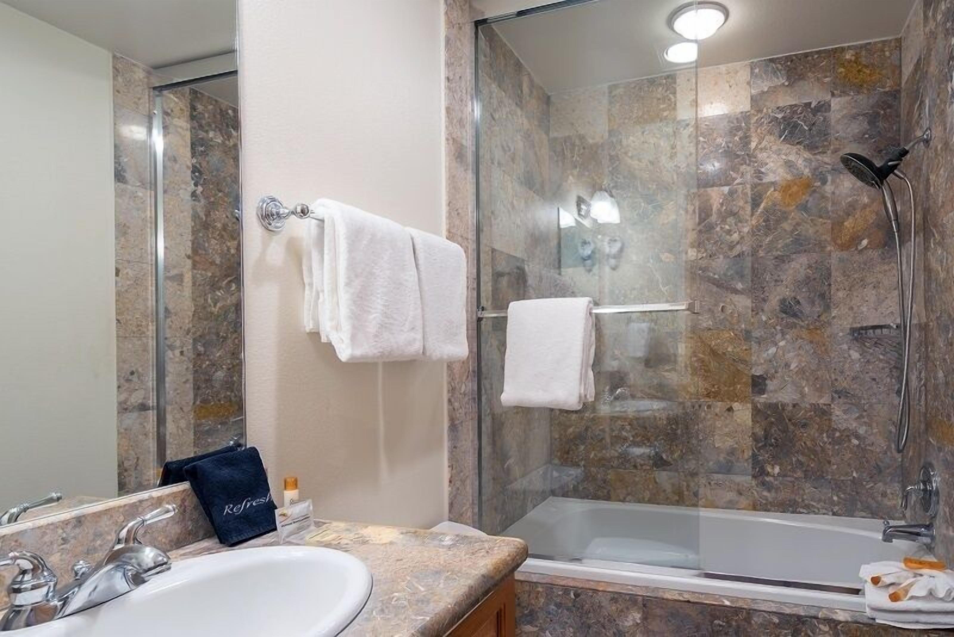 Bear Creek Lodge
