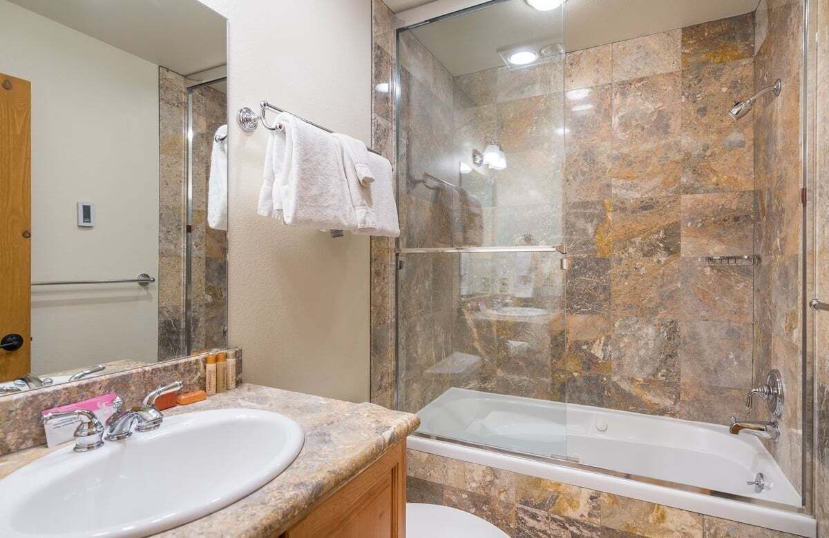 Bear Creek Lodge
