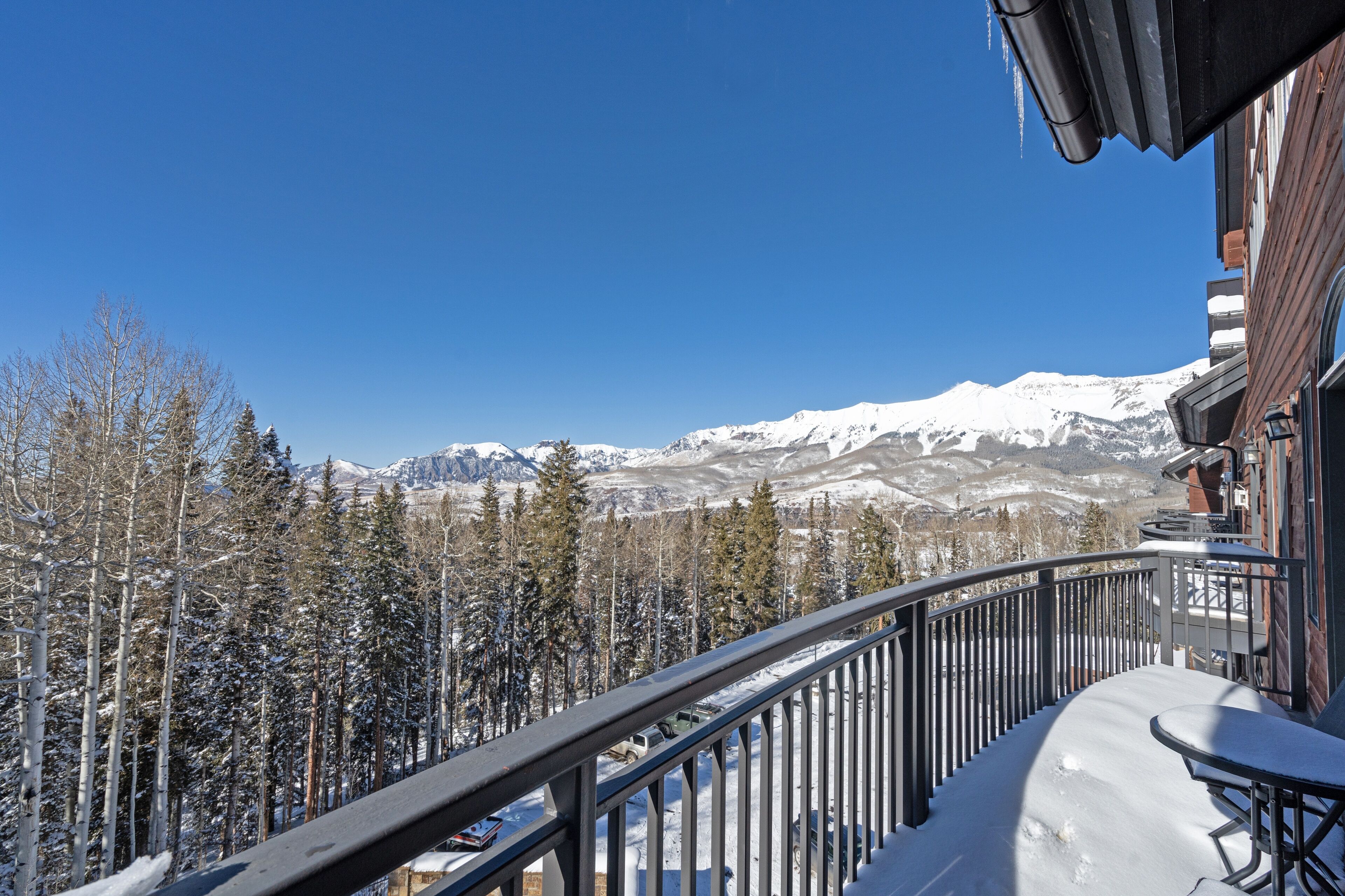 Bear Creek Lodge