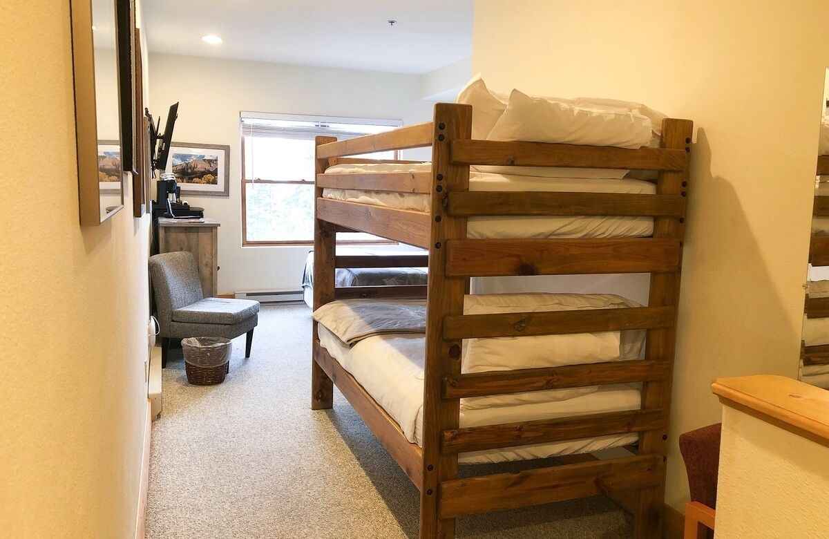 Bear Creek Lodge