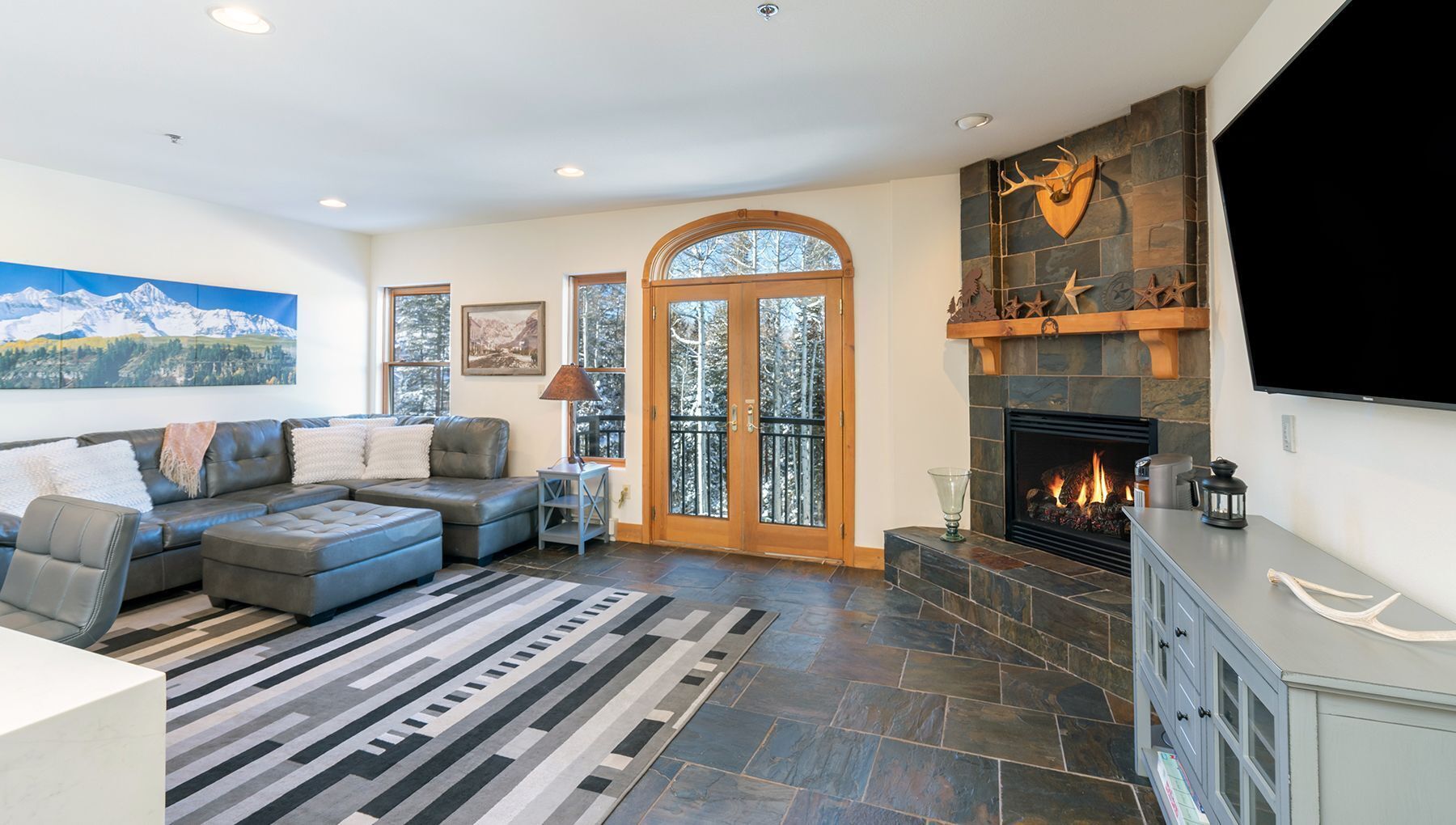Bear Creek Lodge