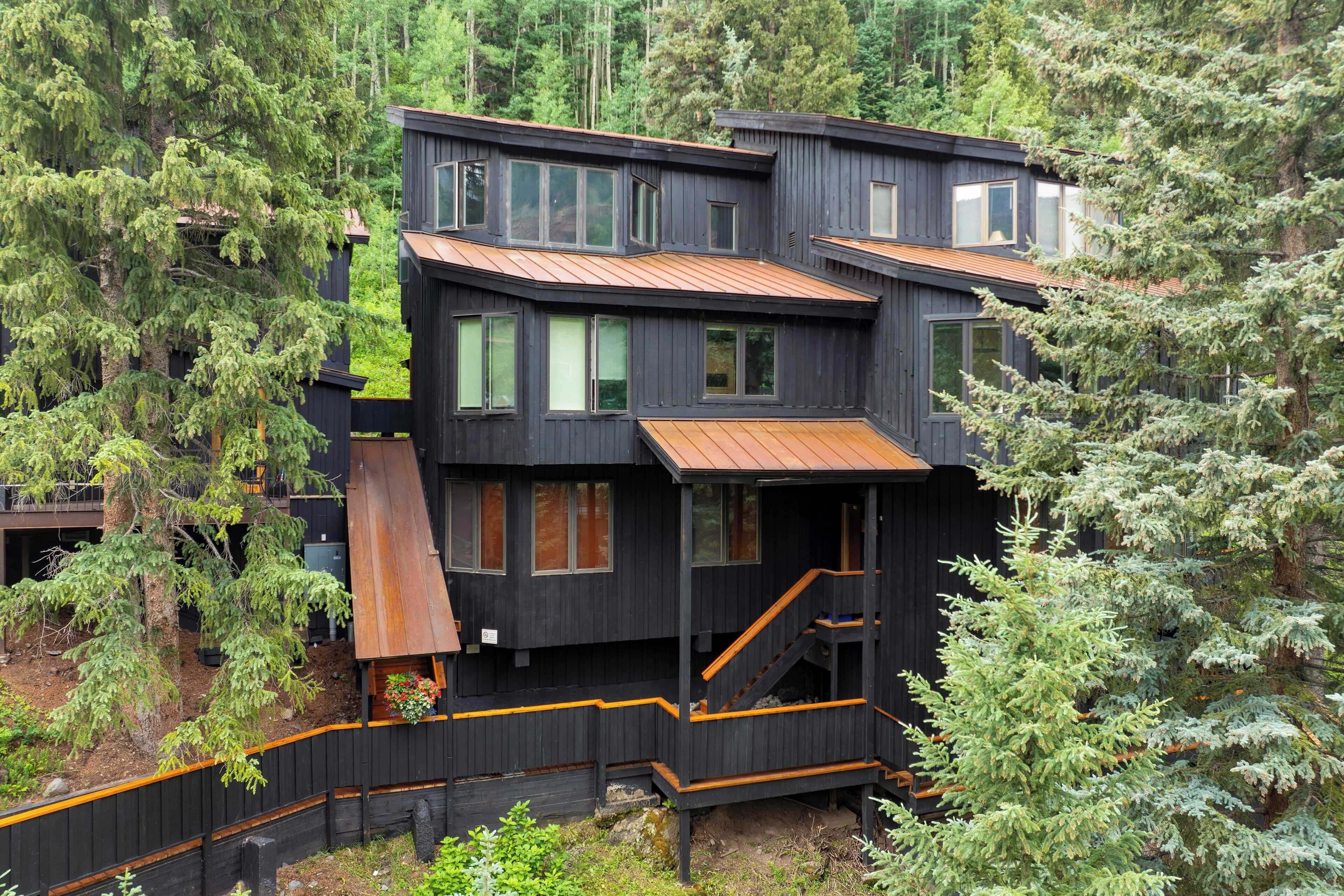 Manitou Riverhouse