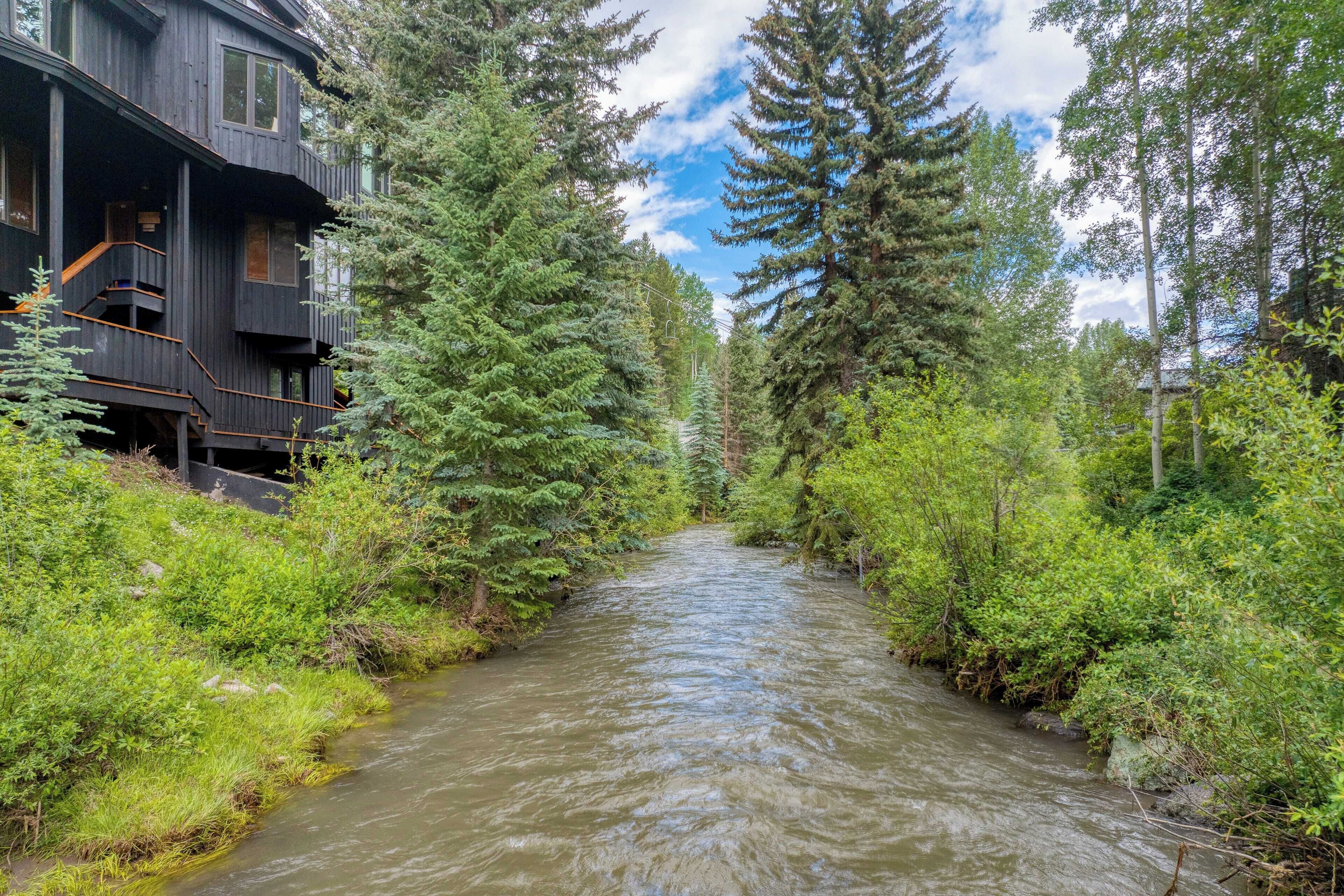 Manitou Riverhouse