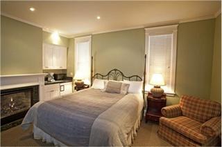 Montana Placer Inn