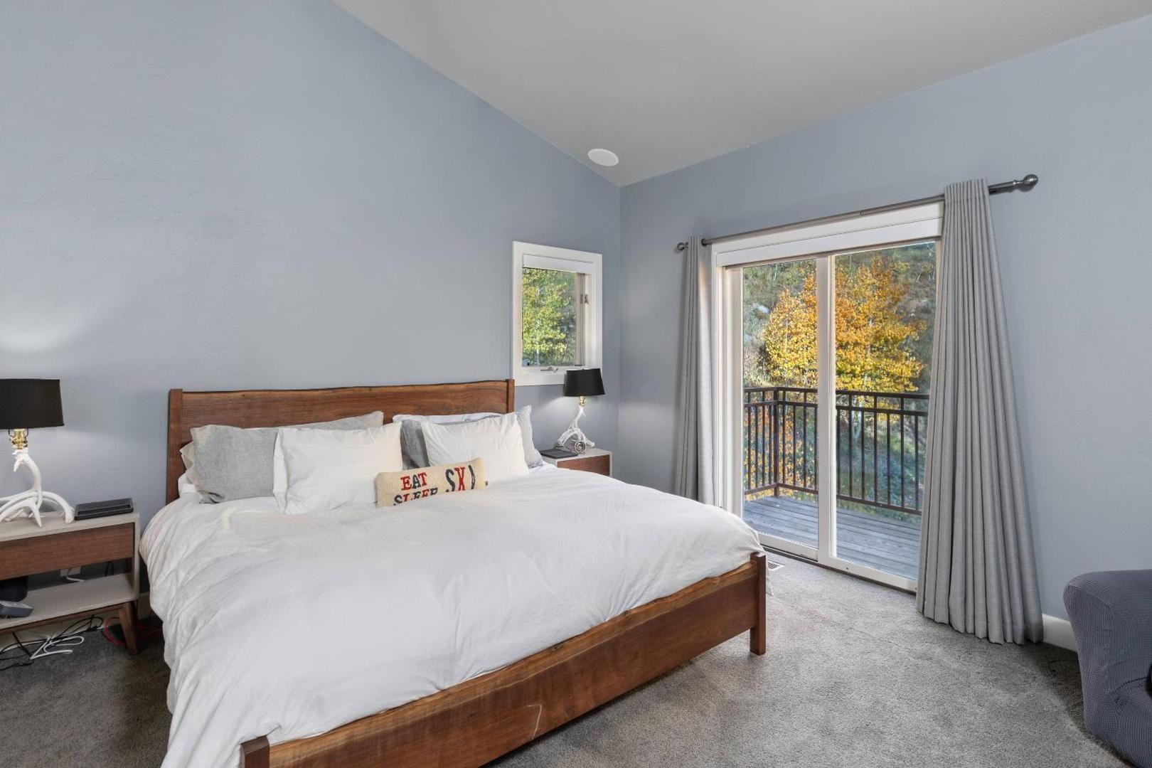 Outlaws at Mountain Village by Telluride Resort Lodging