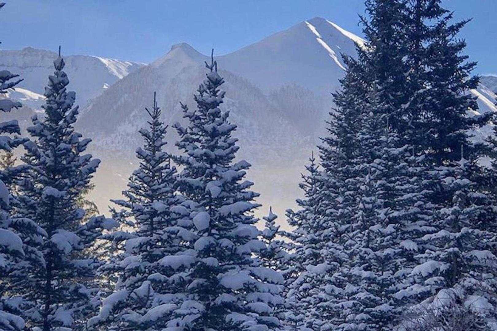 Outlaws at Mountain Village by Telluride Resort Lodging