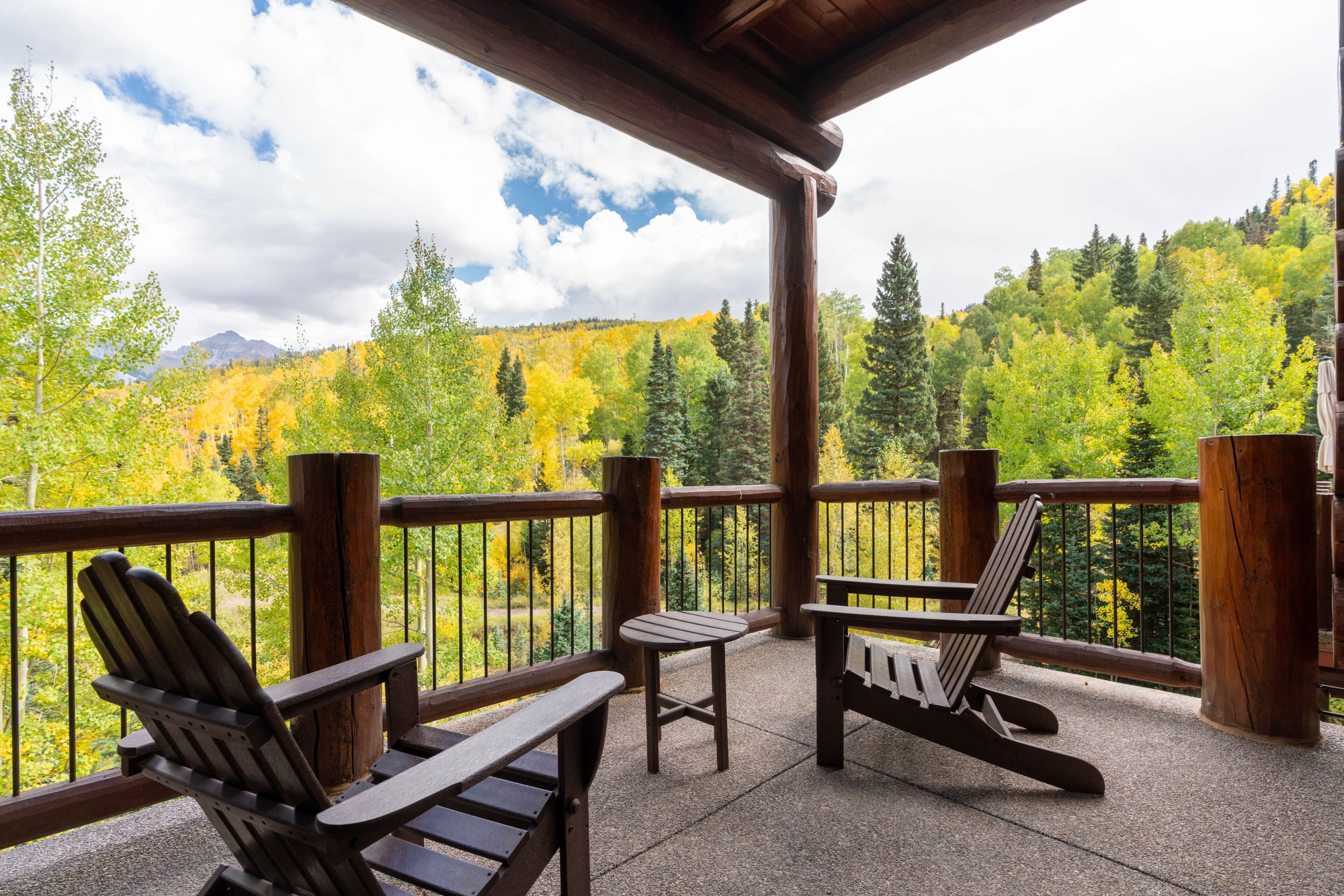 Townhome on the Creek 135 by Avantstay