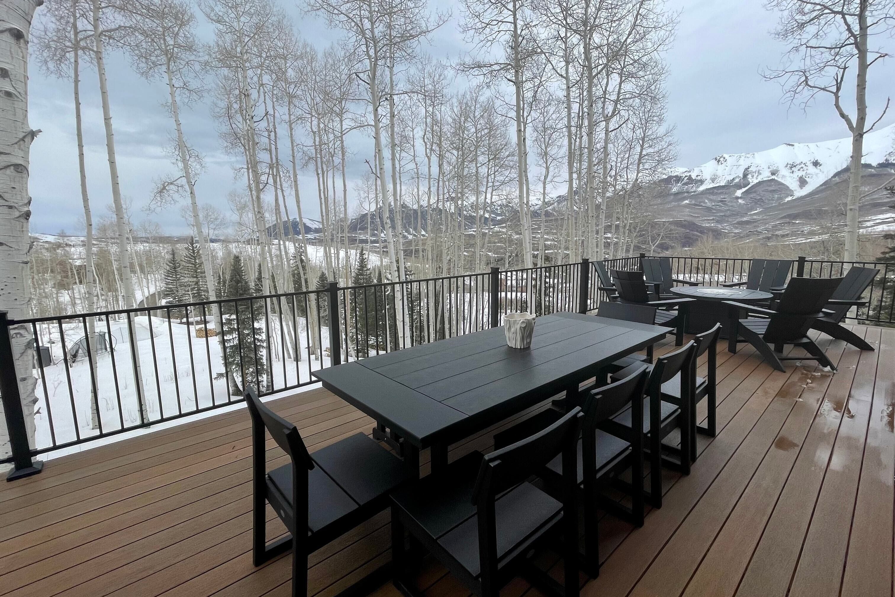 Wapiti Mountain Escape