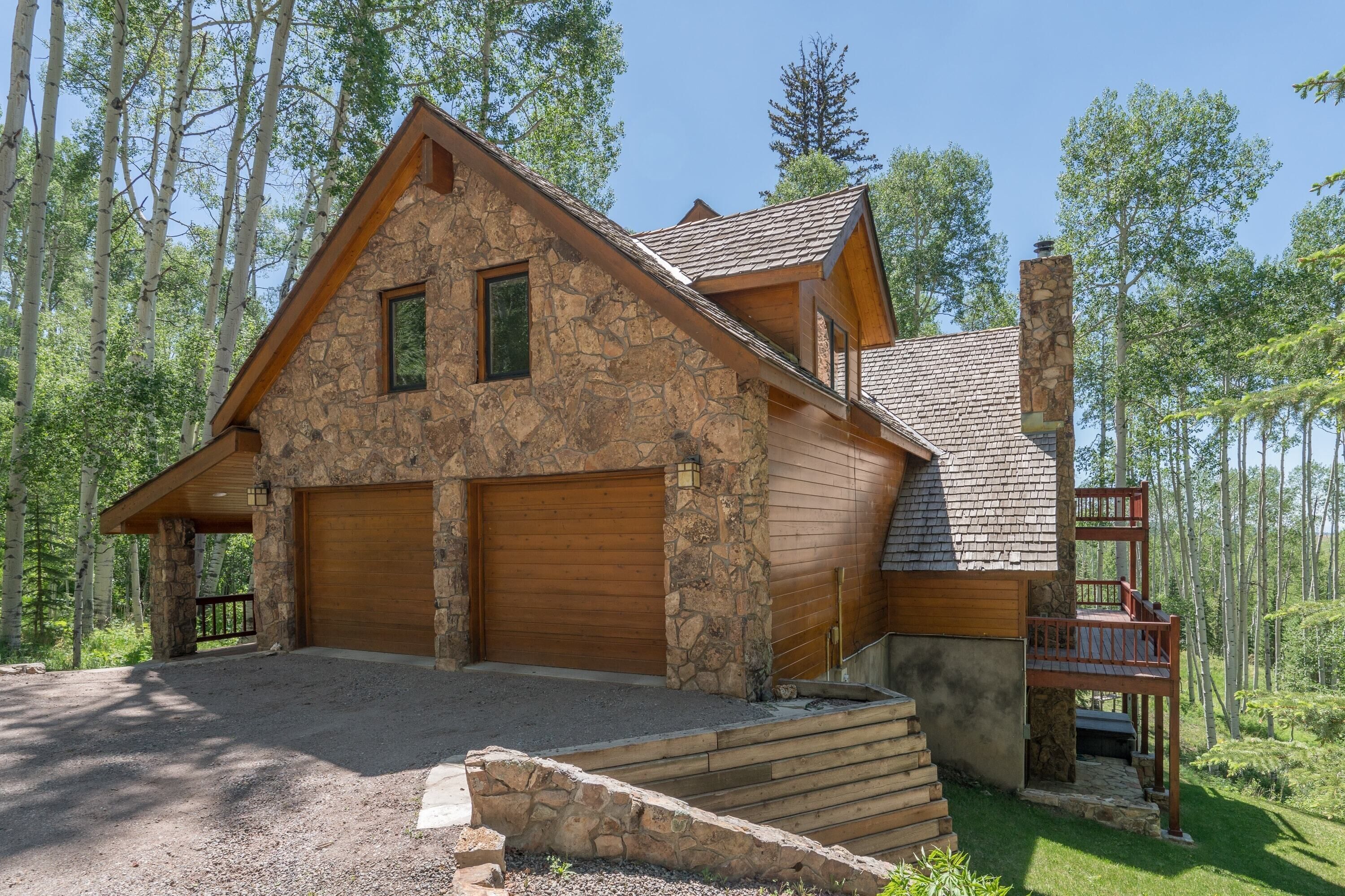 Wapiti Mountain Escape