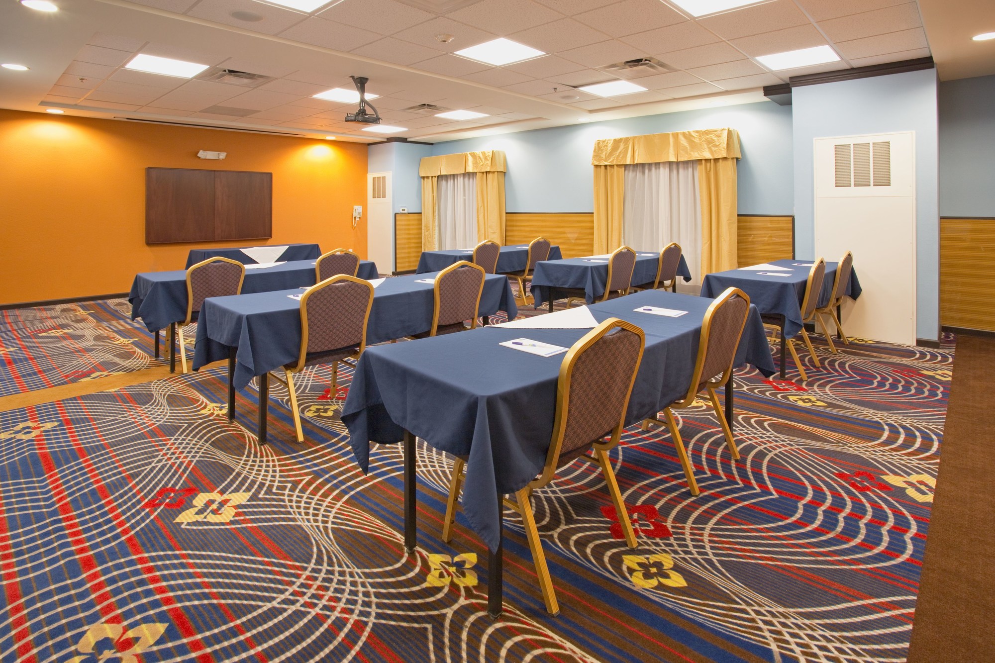 Holiday Inn Express Denver North - Thornton