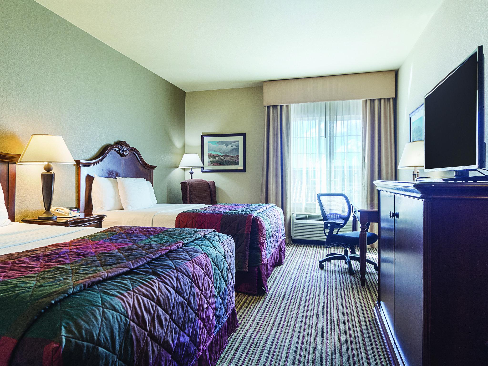 La Quinta Inn & Suites by Wyndham Trinidad