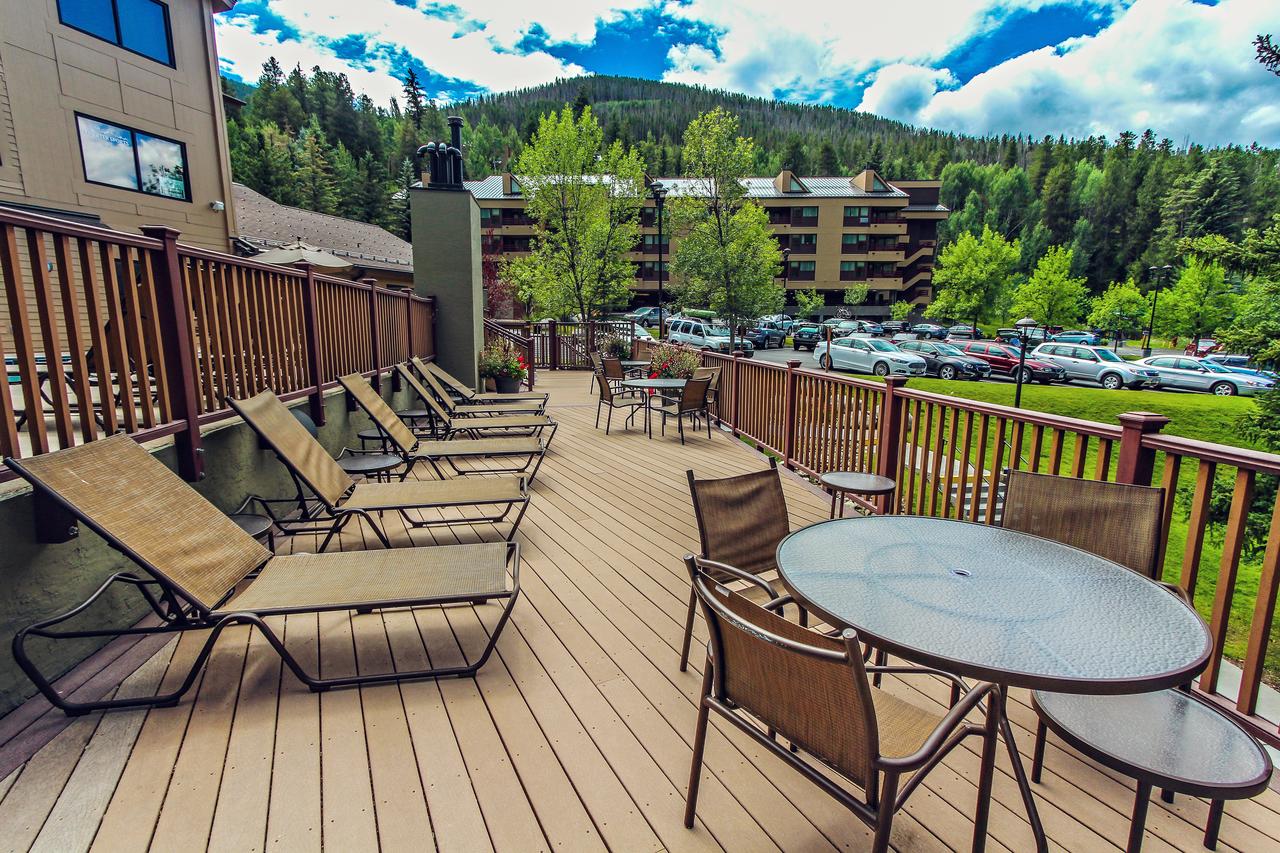 Aspen at Streamside