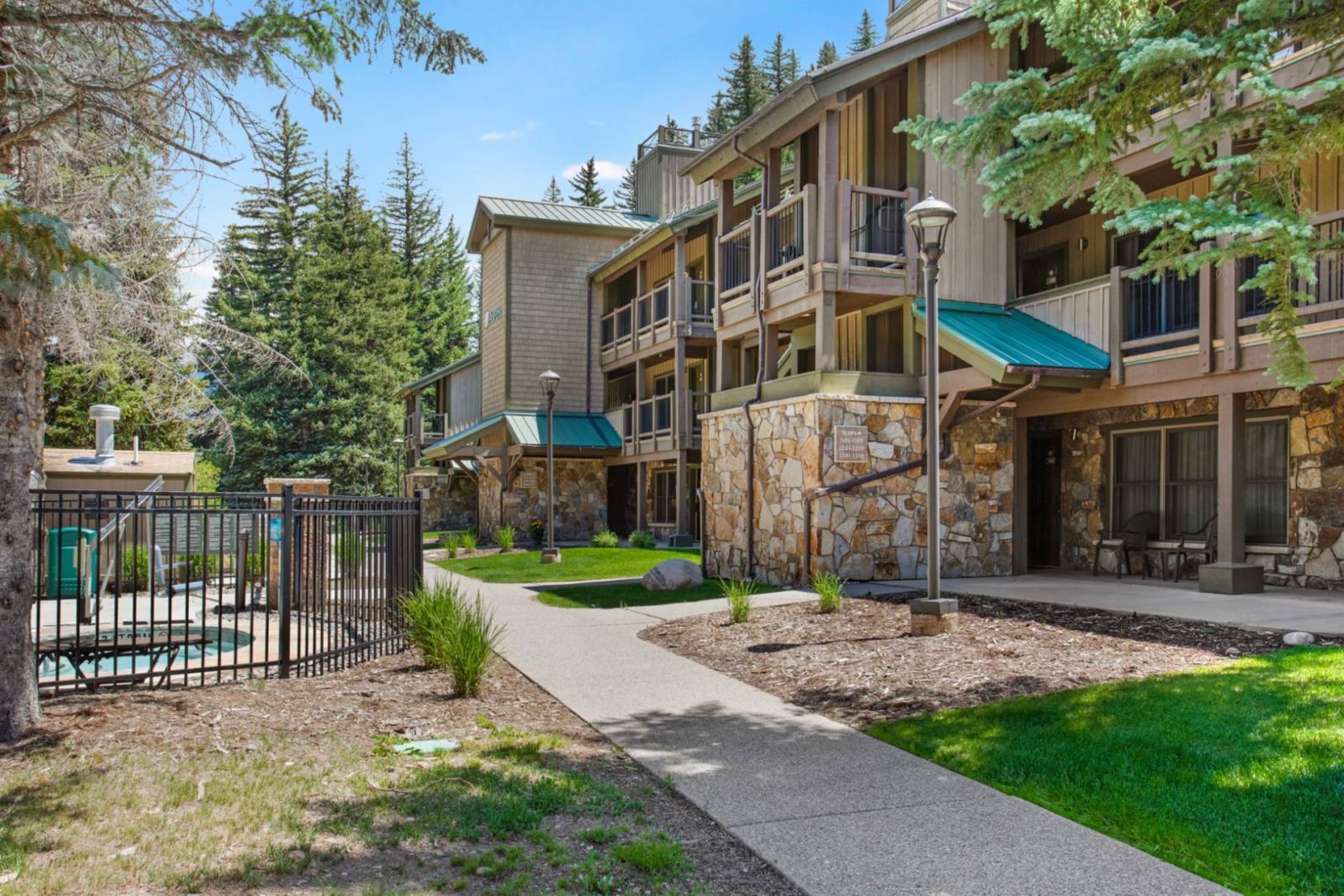 Bluegreen's Streamside at Vail