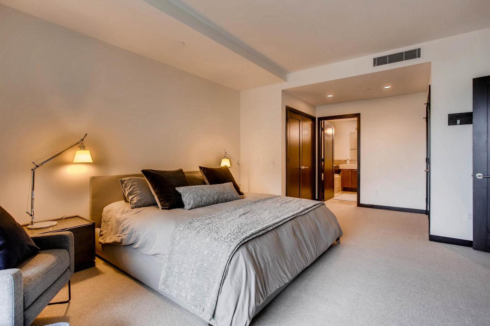 Lion Vail by East West