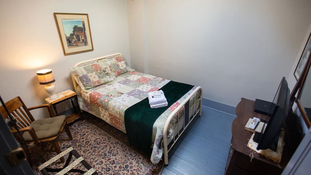 Olympia Hostel House