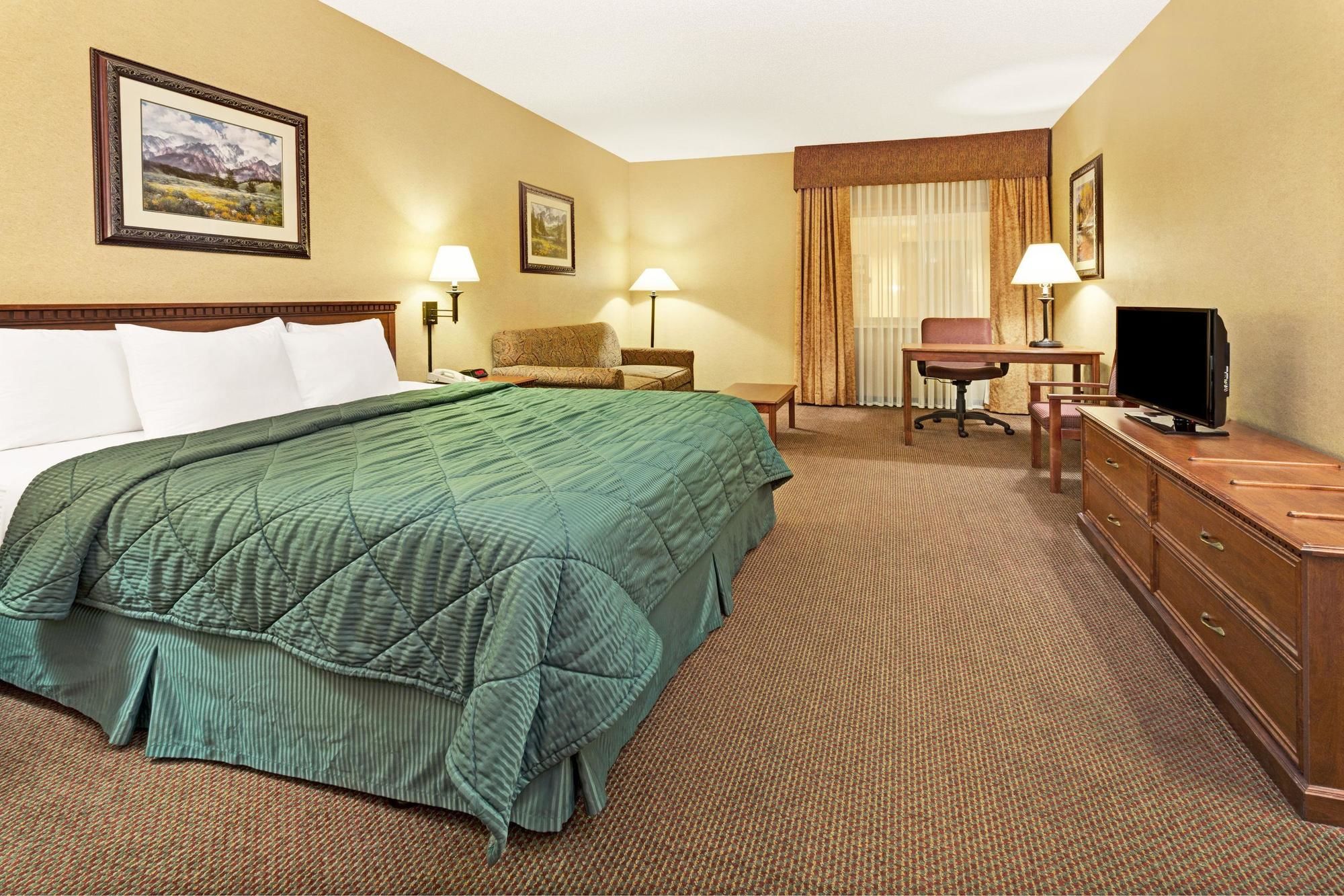 Quality Inn & Suites Wellington - Fort Collins
