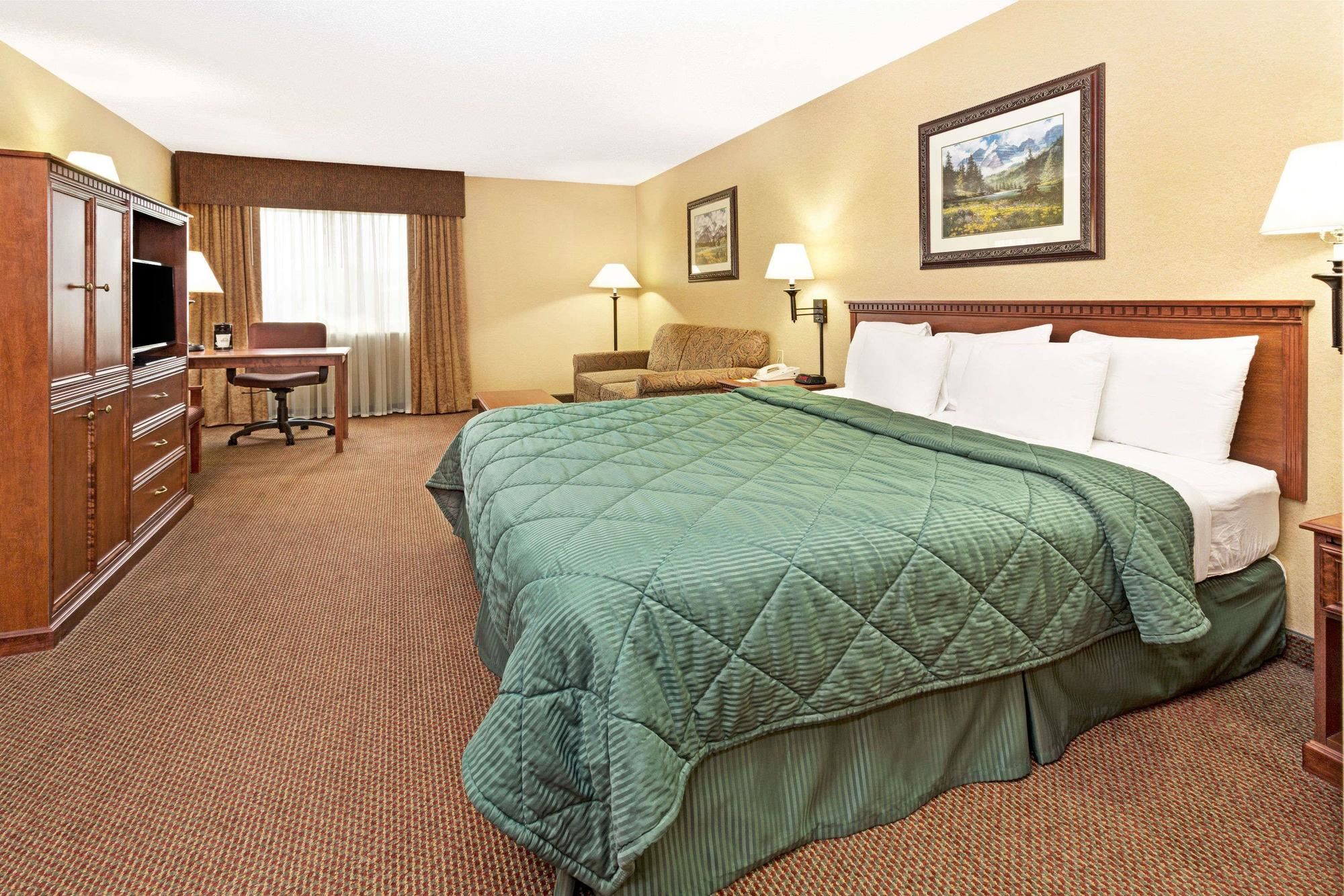 Quality Inn & Suites Wellington - Fort Collins