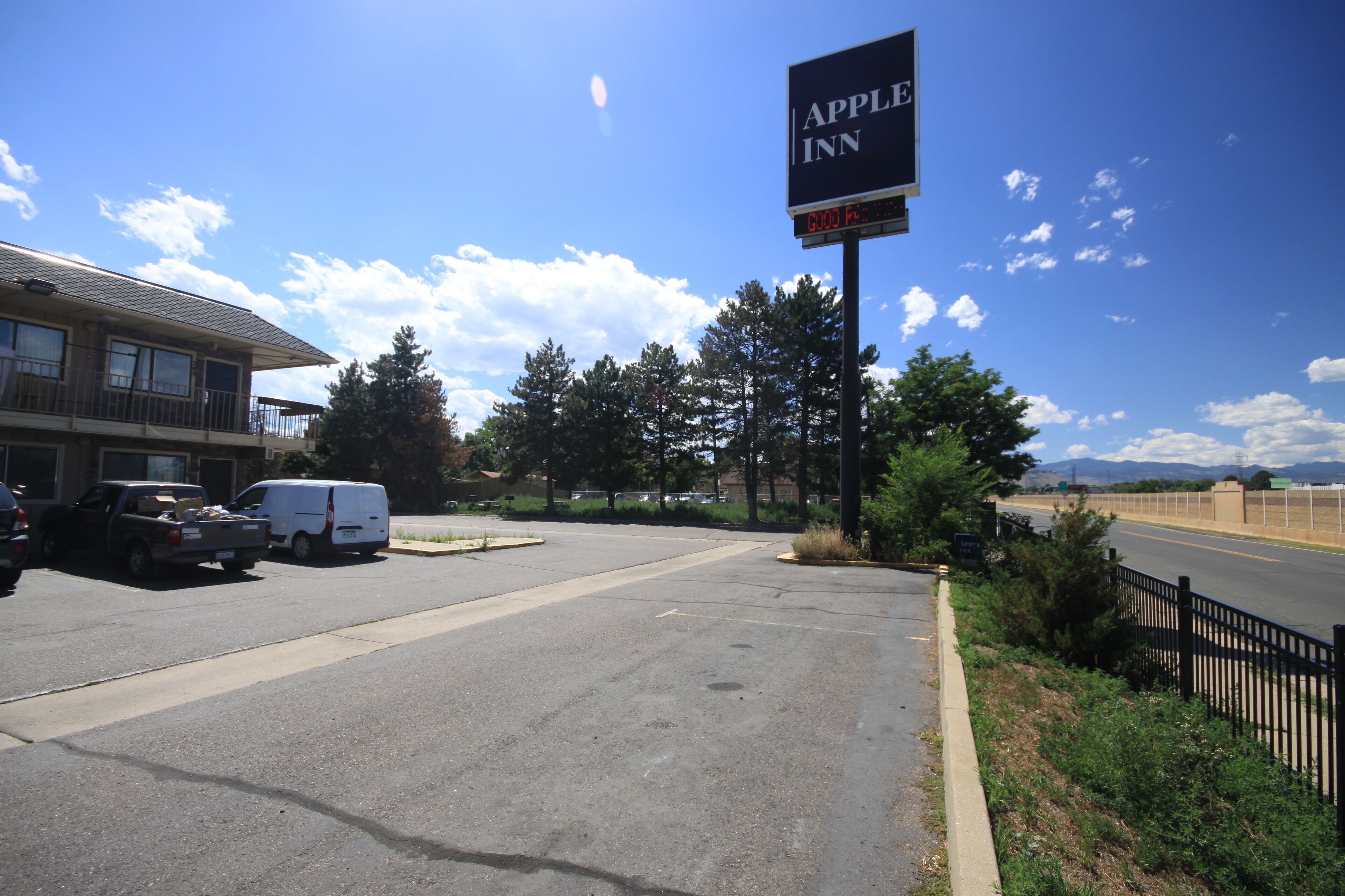 Apple Inn and Suites