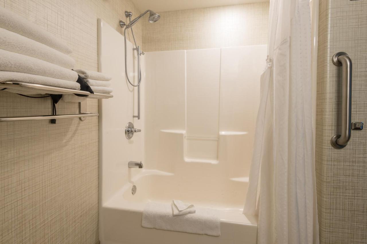 Holiday Inn Express Hotel & Suites Wheat Ridge-Denver West