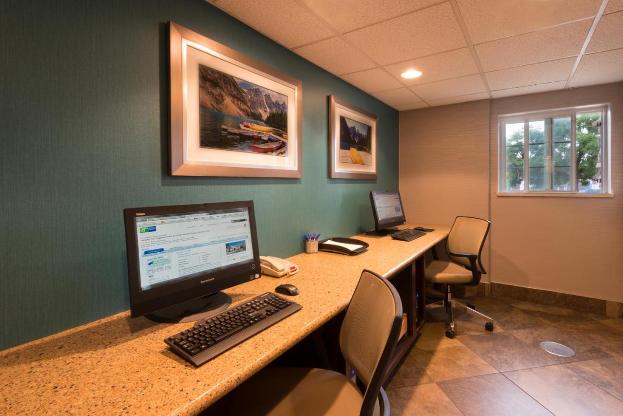 Holiday Inn Express Hotel & Suites Wheat Ridge-Denver West