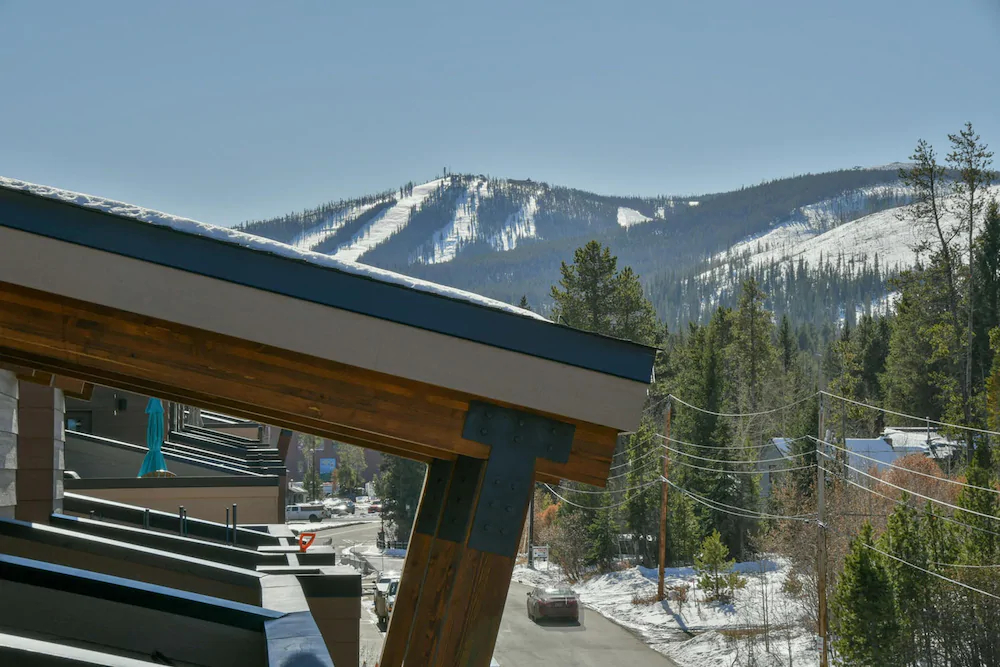 Arrow by Winter Park Escapes