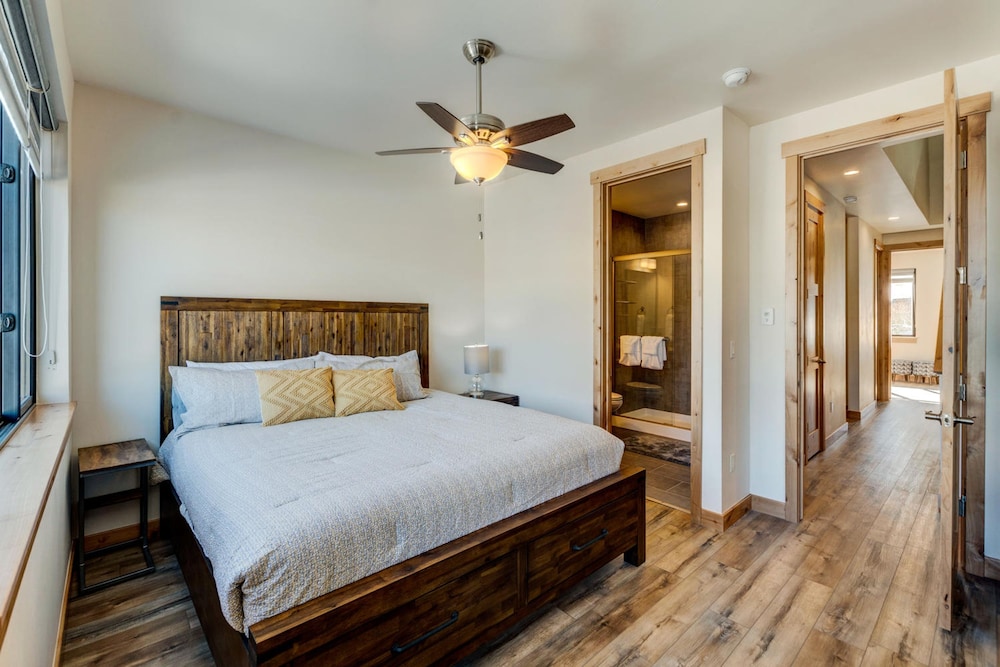 Arrow by Winter Park Escapes