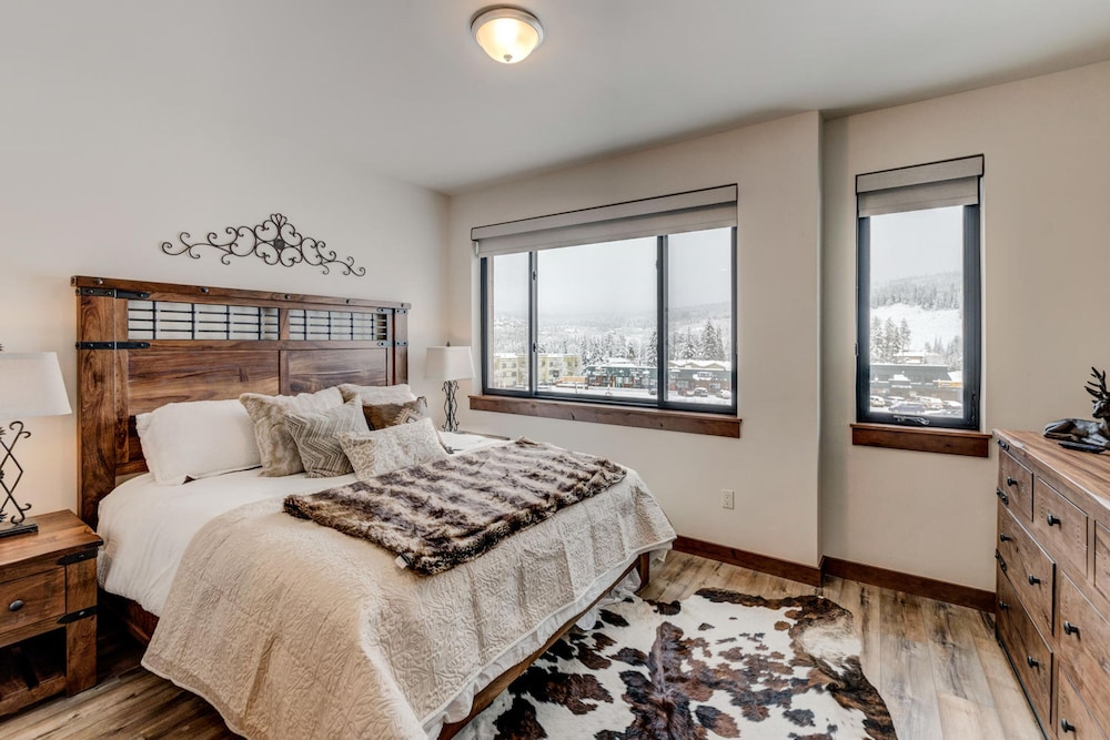 Arrow by Winter Park Escapes