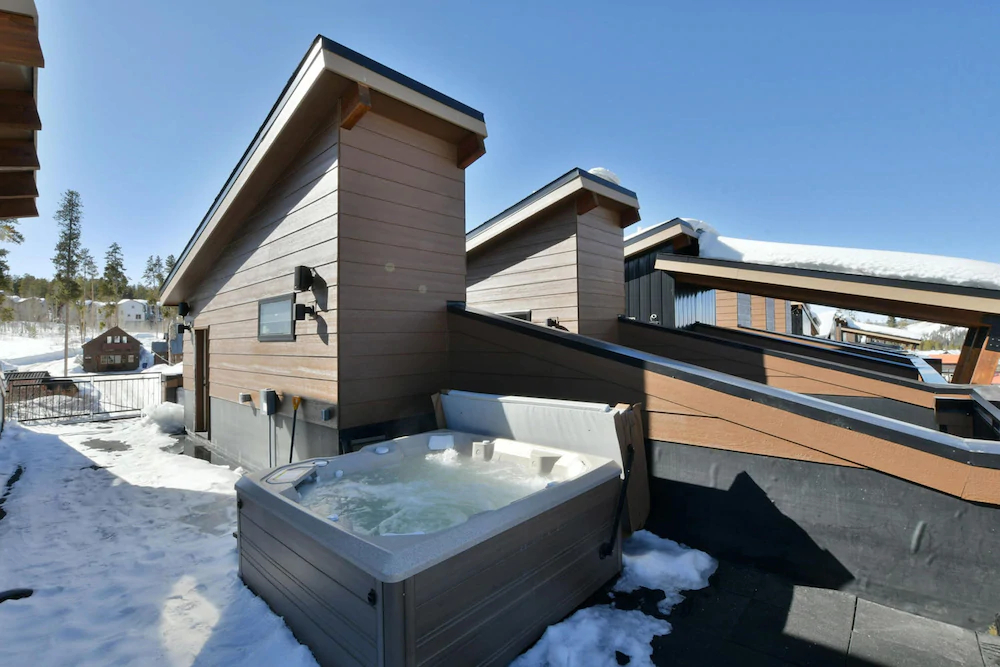 Arrow by Winter Park Escapes