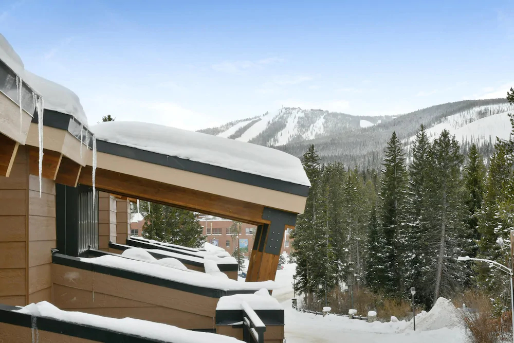 Arrow by Winter Park Escapes