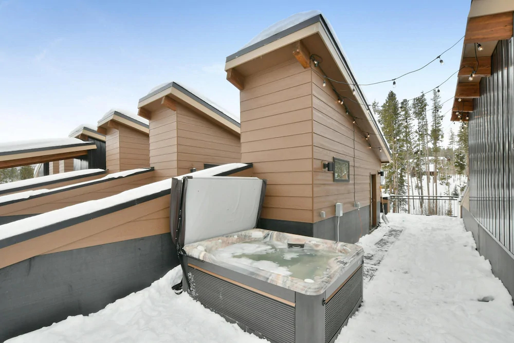 Arrow by Winter Park Escapes