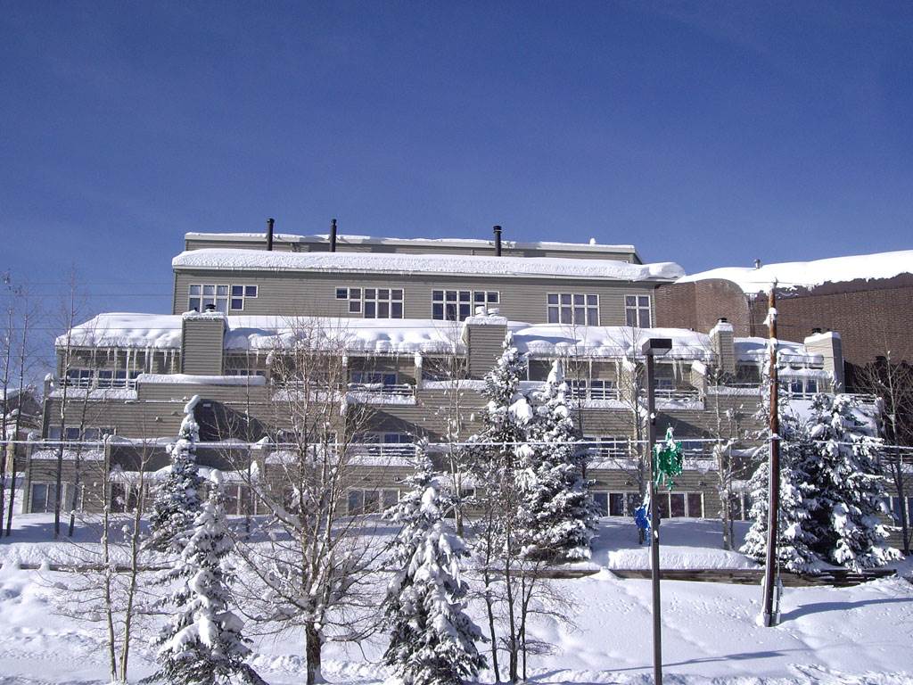 Crestview Place