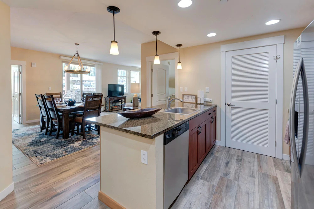 Founders Pointe & Fraser Crossing Luxury Condo by Winter Park Escapes